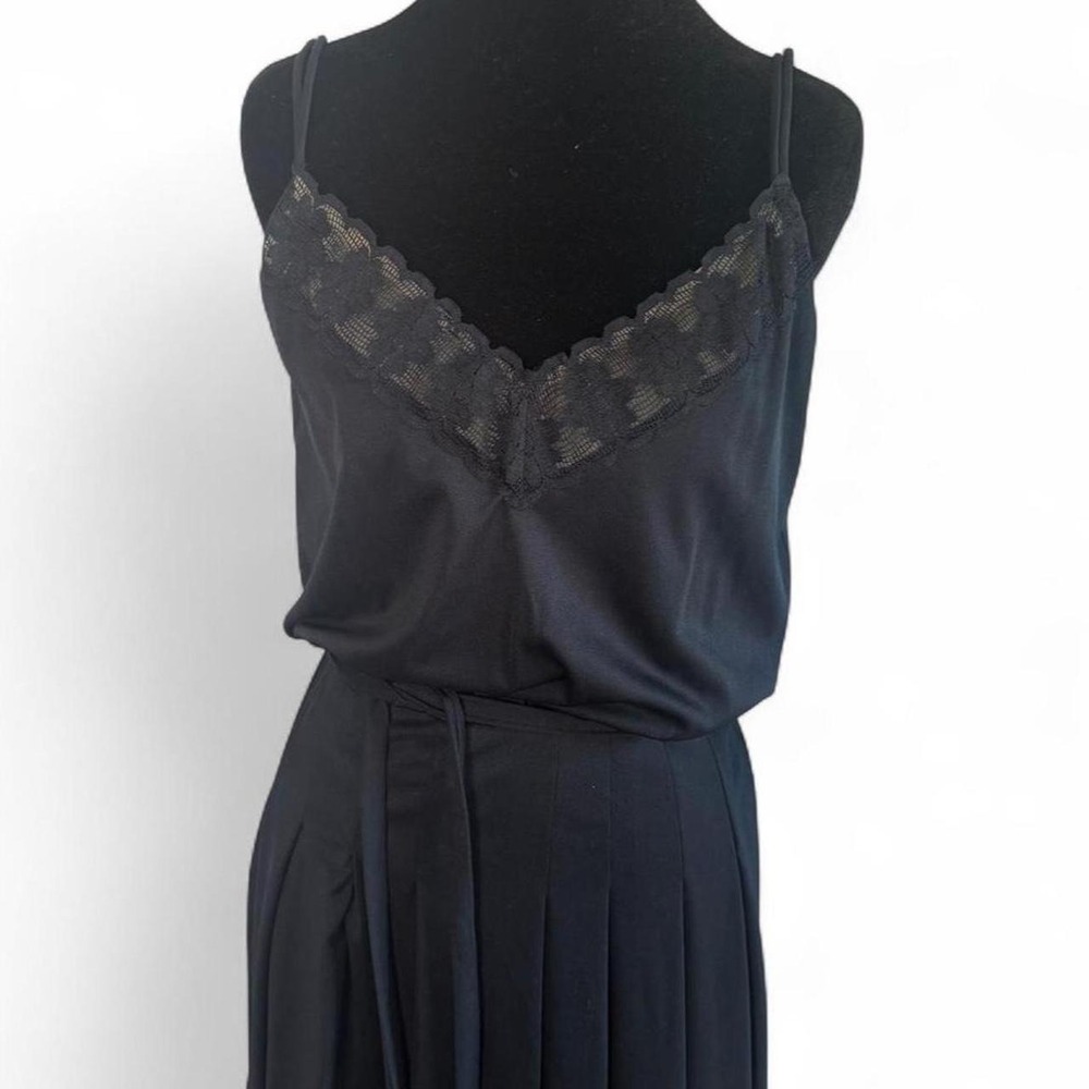 Vintage Leslie Fay Black Satin Slip Dress Lace Trim Pleated Skirt Small